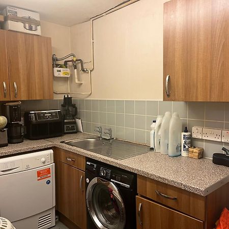 Queenomega'S Home Stay London Luaran gambar